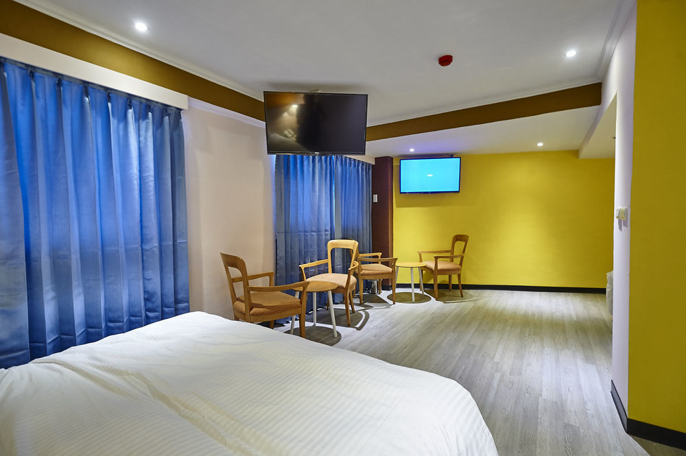 גאושיונג Lily Hotel מראה חיצוני תמונה