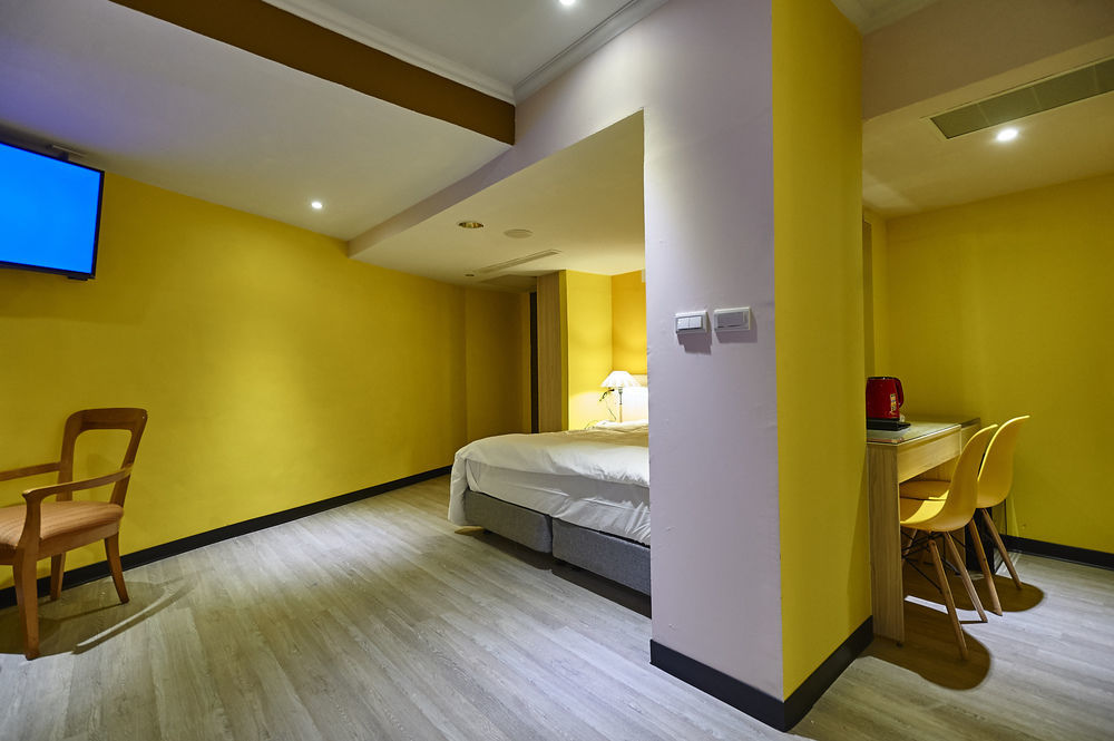 גאושיונג Lily Hotel מראה חיצוני תמונה